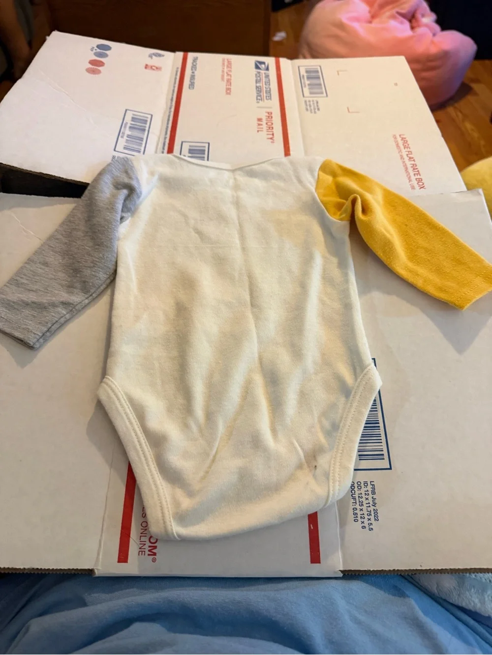 Disney Baby Winnie the Pooh Baby Boys Size 3 months Bodysuit and Pants Set